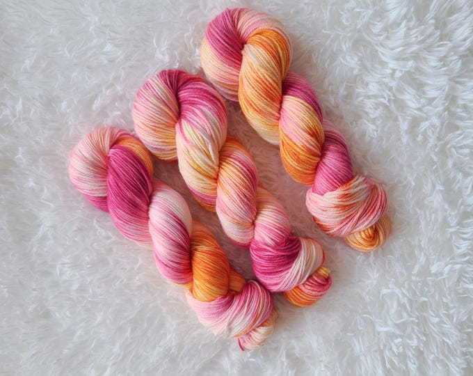 Plumeria - Cozy DK - DK Weight Yarn - 100% Superwash Merino Yarn