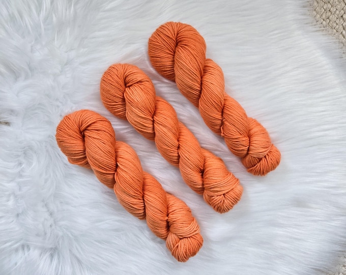 Papaya - Cozy DK - DK Weight Yarn - 100% Superwash Merino Yarn