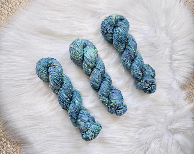 Sea Witch - Neon Fingering Weight - Superwash Merino/Donegal Neps Yarn