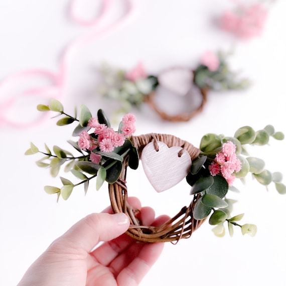 Country Chic Napkin Ring. Eucalyptus and Mini Flowers Napkin Ring
