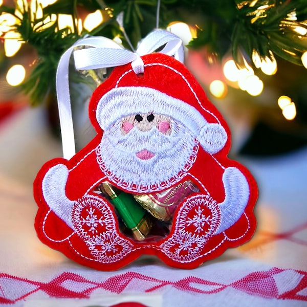 Treat Bag "Santa" Machine Embroidery Design in Hoop, Santa Claus Christmas Sweets Bag