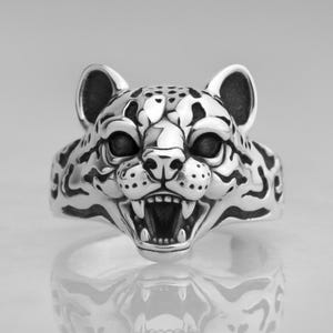 Silver Statement Ocelot Ring | Roaring Wild Cat Knuckle Ring | Angry Leopard Jewelry | Edgy Unisex Rebel Rings | Biker Rocker Rock’n’Roll