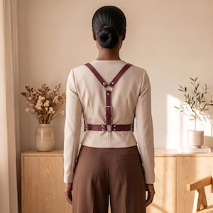 100% Genuine leather harness belt, Leather belt with suspenders, Underbust harness, Leather chest harness, Leather harness belt women image 7