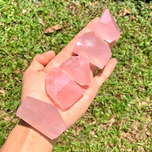 Rose Quartz Free Form, Gemmy Rose Quartz
