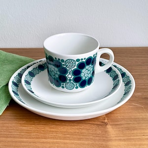 Super rare! Arabia Finland coffee cup, saucer and side plate
