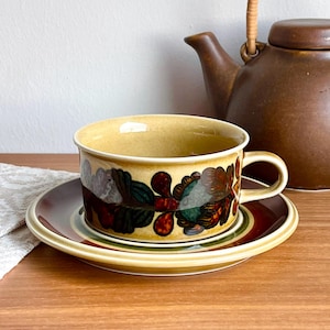 Arabia Finland OTSO tea cup and saucer 