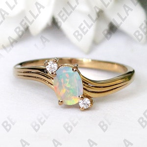 Gorgeous Opal Wedding Ring, Oval 6x4mm Natural Opal Engagement Ring For Her, Gift For Wife, October Birthstone Ring, Women's Christmas Ring