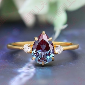 Stunning Pear Shaped Alexandrite Engagement Ring, Gift For Love, Antique Three Stone Ring, Anniversary Wedding Ring, Bridal Solitaire Ring