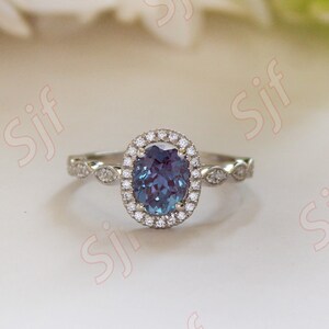 Halo Proposal Ring, Oval Alexandrite Engagement Ring, Women&#39;s Ring, June Birthstone Ring, Alexandrite Wedding Ring For Bride, Gift For Love