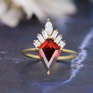 AAA Red Garnet Gemstone Kite Shape 14K Rose Gold Ring Engagement Ring Vintage Art Deco Moissanite Ring Wedding Ring Anniversary Gift For Her