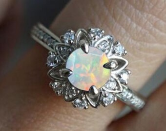 Natural Ethiopian Opal Gemstone Engagement ring|Wedding ring|Floral Flower ring|Nature inspired ring|October Birthstone Ring|Gift for Love