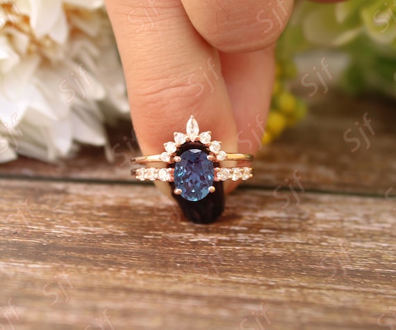 2PCS Beautiful Wedding Ring Set, Oval 8x6mm Alexandrite Engagement
