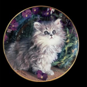 Franklin Mint Purrfection Cat / Kitten series Plate. 24K Gold rim.