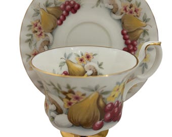 Vintage Royal Albert-theekop en schotel. Briljant gouden rand Fijn porselein Country Fayre Devon Flowers Fruit Mushrooms