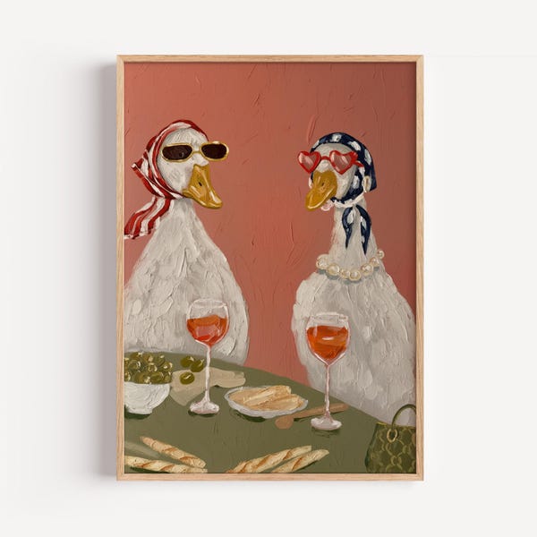 Zabawny nadruk z gęsią: Zabawna akwarelowa sztuka ścienna z teksturą gęsi, gęsi pijące wino