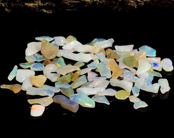 100 Stück AAA Grade polierter Roh-Opal, äthiopischer Opal, polierter Opal rau, polierte Opal-Chips, Größe 9-15mm, loser Roh-Opal