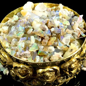 AAA++ Quality Natural Ethiopian Opal Raw, Welo Fire 3mm To 7mm Opal Gemstone Rough, Untreated Opal, Crystal Opal, Healing Opal