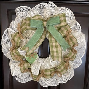 Green Farmhouse Wreath/Rustic Wreath/Everyday Wreath/Burlap Wreath