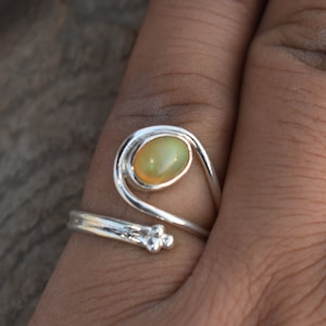Natural Ethiopian Opal Ring, October Birthstone Ring,Handmade Ring,925 Soild Sterling Silver, Oval Opal Ring, Gift for Mother, Gemstone Ring