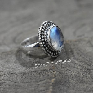 Natural Rainbow Moonstone Ring, 925 Sterling Silver, Blue Fire Moonstone Ring, Handmade Silver Ring, Boho Ring,Round Moonstone ,Gift for her