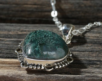 Green Moss Agate Heart Pendant: 925 Sterling Silver Necklace