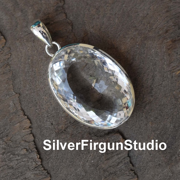 Clear quartz pendant, quartz pendant, Silver oval Pendant, quartz jewelry, quartz, Sterling silver 925, gift, white stone jewelry, best gift