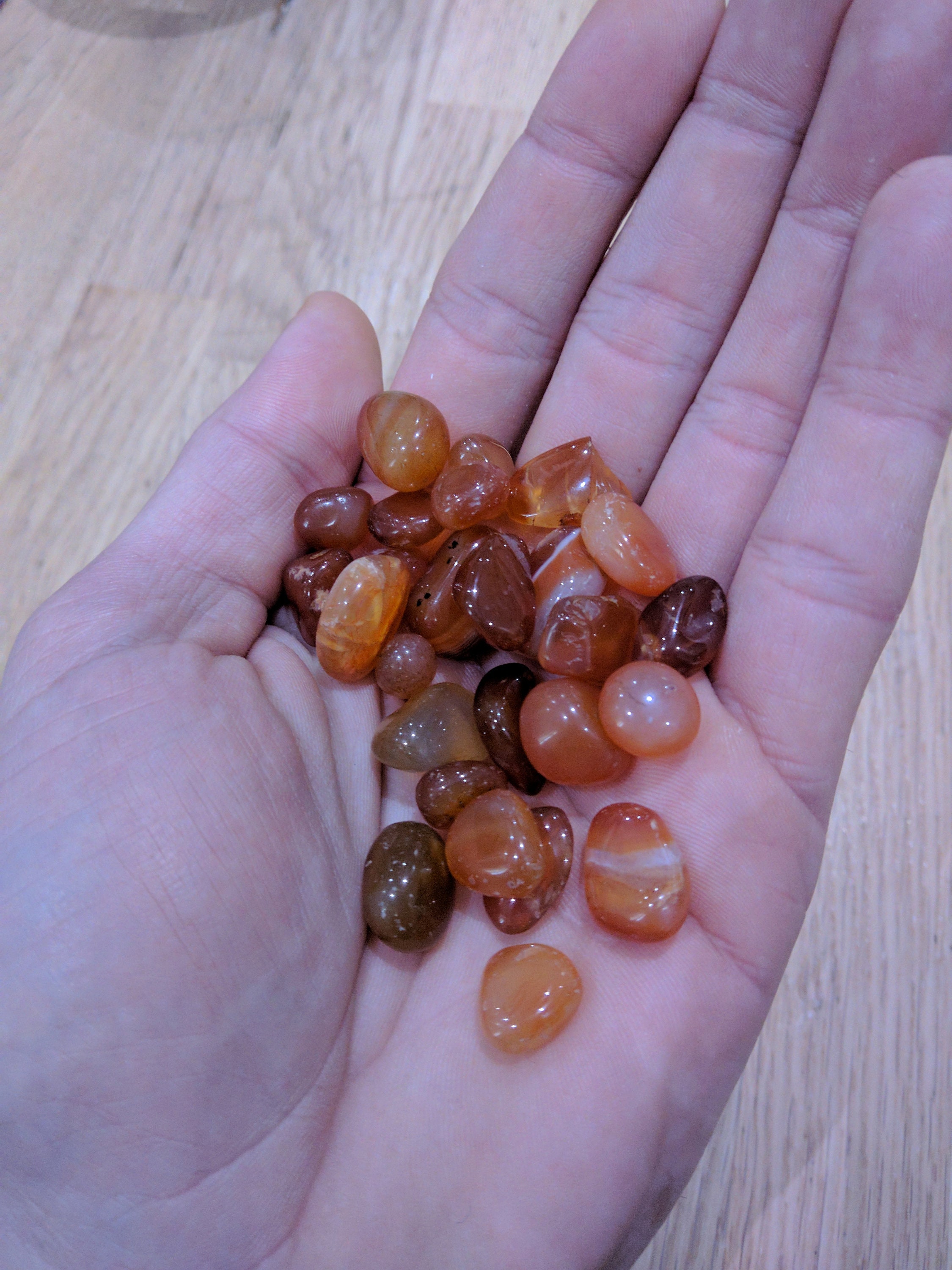 Pierre d'agate Rouge Polie