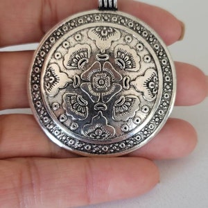 1pc Mandala Flower Charms Filigree Round Metal Pendant Jewelry Making  Accessorie