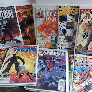 Vintage Comic 21st birthday gift set showing 3 comics with front covers featuring the superheroes. Comic gifts are all supplied with new clear display sleeves and white backing boards. From 2004 making them a great 21st birthday gift idea for men