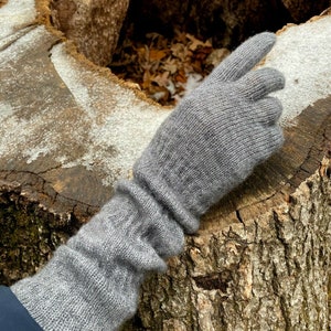 Women&#39;s fullfinger Gloves 40%Wool Blend Long Cuff Winter GIFT FOR HER Light Gray
