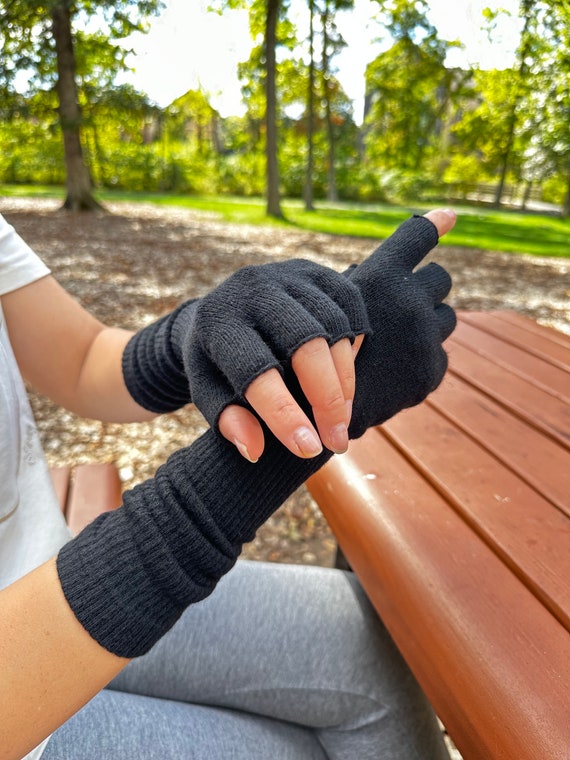 Winter Essential: Cozy Black Wool Knit Fingerless Gloves for Women