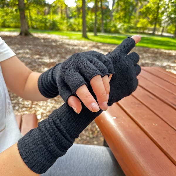 Winter Essential: Cozy Black Wool Knit Fingerless Gloves for Women – Perfect Christmas Gift Idea for Her