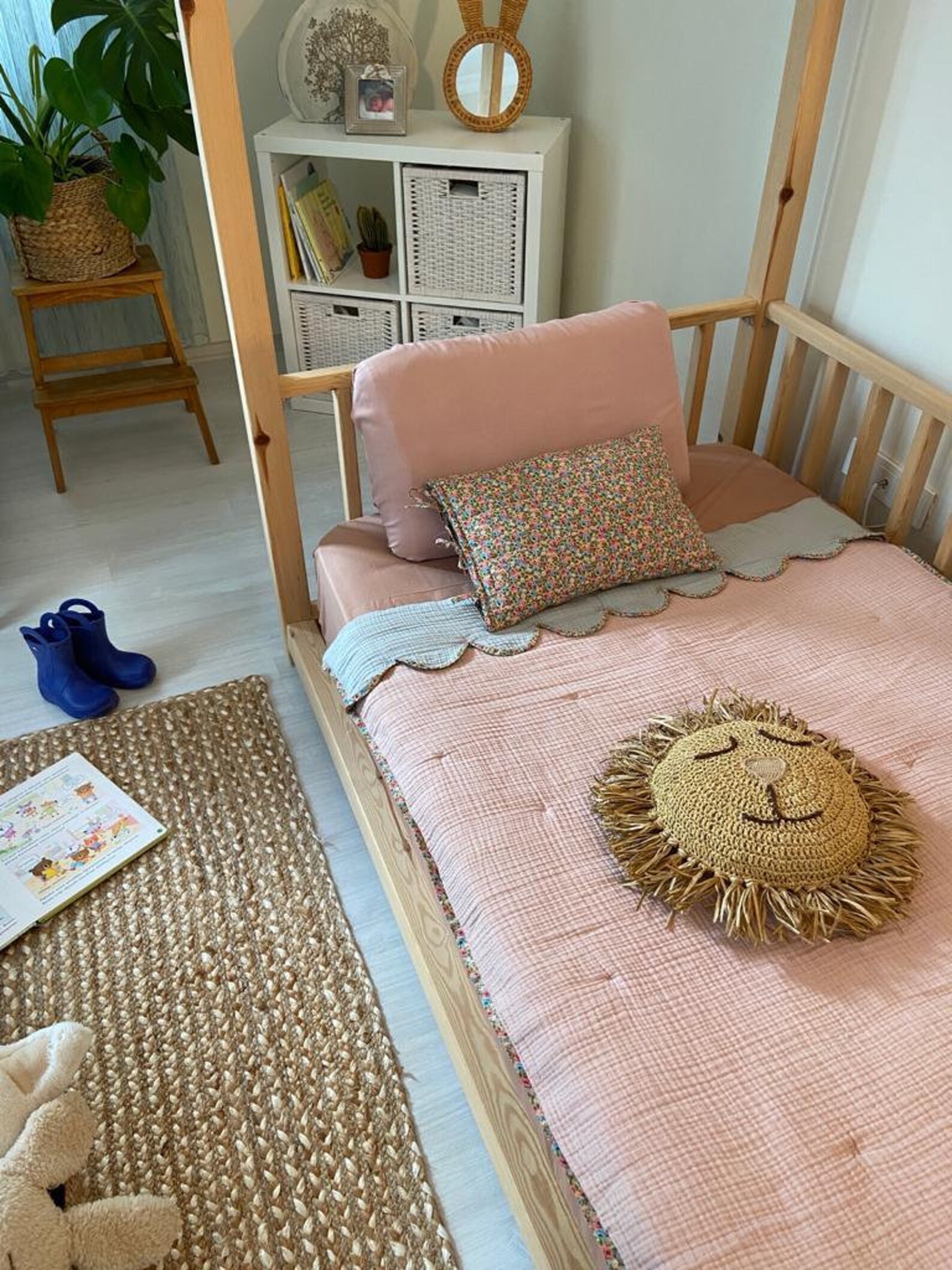 Muslin Floral Scalloped Edge Baby & Toddler Quilted Blanket, Double