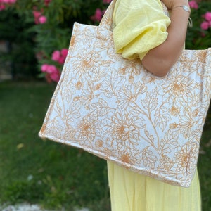 Fall colored quilted tote bag, floral puffer organic cotton shopper bag, Hand block print pure organic cotton cloth bag, mom gift postpartum