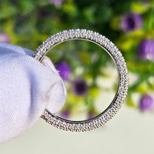 3 rijen Micro Pave Lab Grown Diamond Full Eternity-band driezijdig effenen Moissanite jubileumband 14K witgouden stapelbare trouwringen