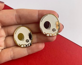 B-GRADE - SECONDS SALE / Bitte lesen Sie Beschreibung / Skull Hard Enamel Pin / Halloween Pin / Spooky Skull Pin / Spooky Enamel Pin