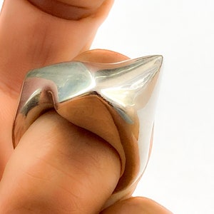 Abstract Geometric Sterling Silver Ring.(046)