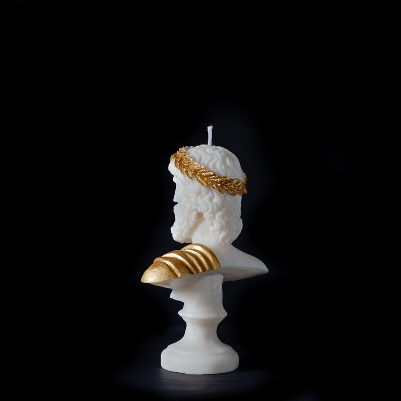 Luxurious Bust Pillar Candles Gift Home Decor Soy Wax Vegan Made in the UK Lavender Scented Candle 15cm Large Zeus Sculpture