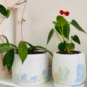 Japandi Design Bloempot & Schotel | Bloempot 11 CM Wit, Pastel | Gebarsten patroon afbeelding 3