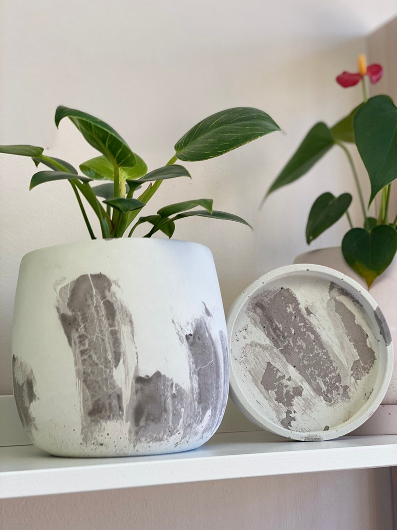 Japandi Design Bloempot & Schotel | Bloempot 11 CM Wit, Pastel | Gebarsten patroon Grijs