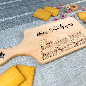 Frühstücksbrettchen für Kinder mit süßem Vintage Zug Lokomotive