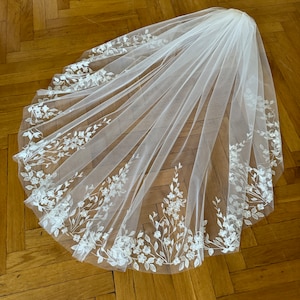 Handgjord slöja spets brudslöja blomsterslöja broderad brudslöja blommig edmridered trim slöja bröllop mjuk tyllslöja kort slöja fingertoppsslöja