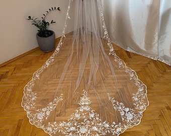 Wedding veil lace bridal veil cathedral veil long fingertip veil comb cathedral wedding veil chapel length 1 tier veil wedding lace veil