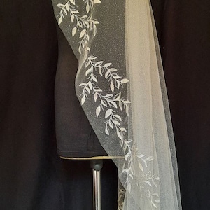Glitter bridal veil leaf glitter wedding veil sparkle veil tulle with leaves glitter one tier veil cathedral long sparkling veil comb
