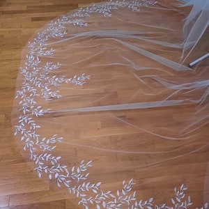 Veil wedding leaf veil ivory lace trim veil lace white applique cathedral veil long bridal veil comb elbow cathedral wedding veil leaves