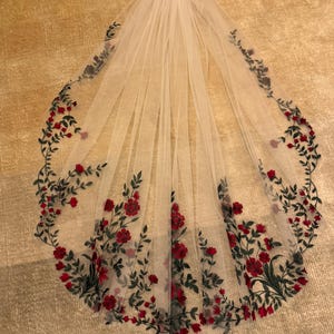 Red veil wedding veil green leaves bridal veil colored veil with embroidery flowers veil bride floral veil lace trim veil fingertip length