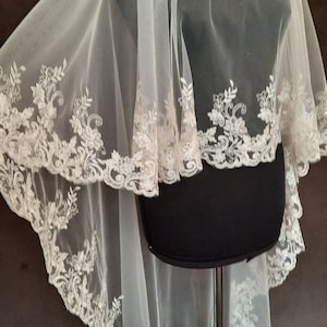 Wedding veil lace bridal veil short veil wedding lace veil 2tier veil elbow length veil ceil shoulder veil fingertip veil lace edge