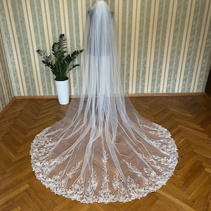 Bridal veil lace wedding lace veil flower leaf veil with lace wedding veil cathedral long veil royal veil chapel length veil fingertip veils