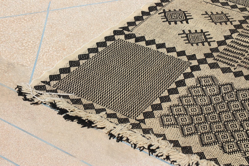 Kilim Moroccan Rug, Custom zanafi rug, Bohemian Nordic Rug, all wool rug, berber carpet for living room, home decor. image 2