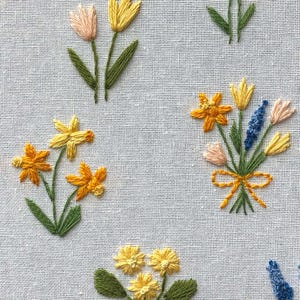 Tiny Spring Flowers Hand Embroidery Pattern: Beginner Embroidery Floral ...